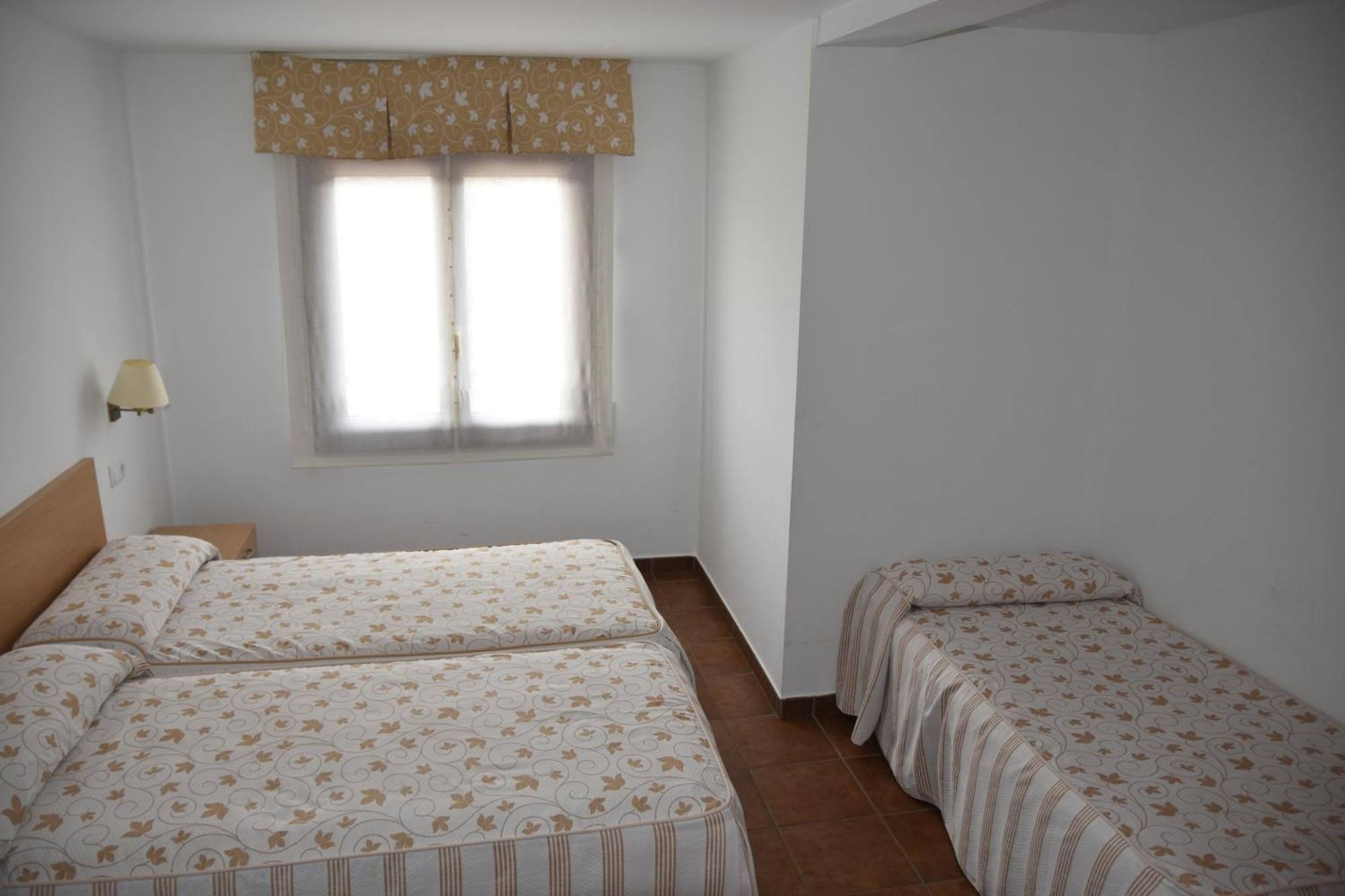 Aparthotel Tres Caminos Эль-Грао Экстерьер фото